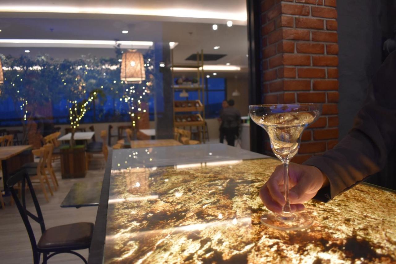 West Prime Hotel 칼바요그 외부 사진